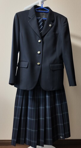 s yÁzs JwZ q 4_ (uU[EXJ[g)