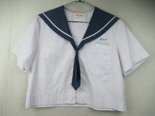  6136@210@aӒw ăZ[[㒅 O[ ^Ct OzbN