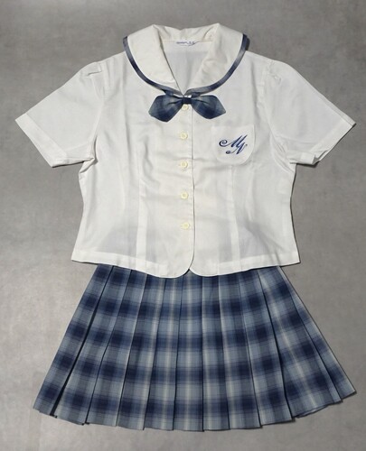 {茧 {茧 y{{wwZzq 3_ (uEXEXJ[gE{) S̓IɗǕiI