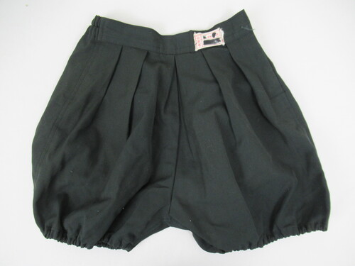 [s] 6483@120@傤u} r 