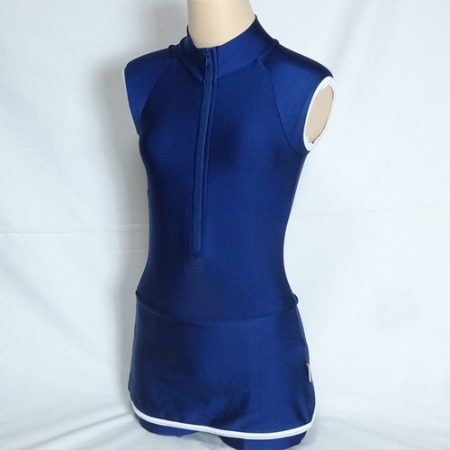 [s] T1048@s[X@130TCY@F@̎qL