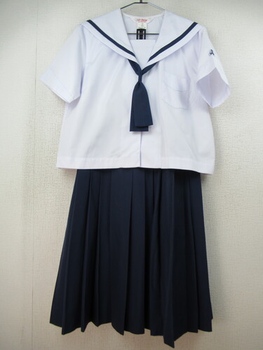  6682@640@傫ȃTCYIJRw ăZ[[㉺Zbg ^Ct OzbN