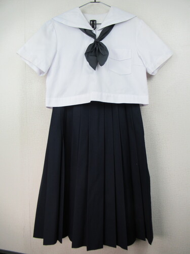 [s] 6855@680@傫ȃTCYIăZ[[㉺Zbg XJ[tt