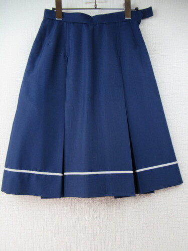  7059@310@vĐM ăXJ[g n C