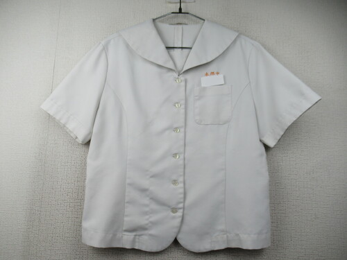 �{�茧 7278�@190�@�{�����w �ăZ�[���[�㒅 �O�{�^��