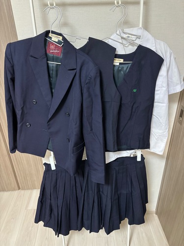 m És{ƍwZ q  uU[ Zbg XJ[g J[fBKy968z