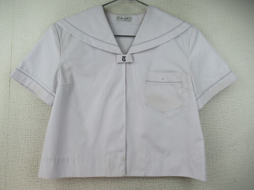 [�s��] 7448�@200�@�ăZ�[���[�㒅 AVILA �O�z�b�N