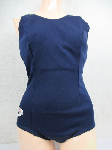 [�s��] 7475�@110�@�X�C�~���O���� Catseye �k