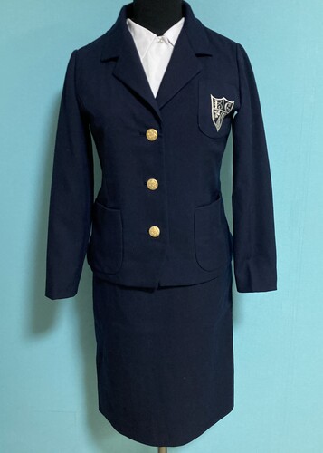 ���Ɍ� 12-88���b�쏗�q��w���u���U�[�Ɨ��n�t�X�J�[�g�Z�b�g