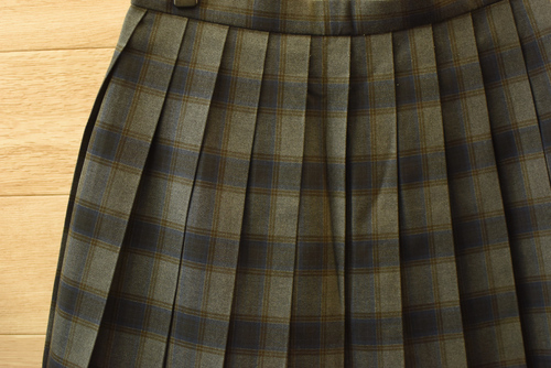  a���傫��W69L54�������s���i�R�����w�Z �l�C�`�F�b�N�� �~�X�J�[�g���O���[�Ȃ�