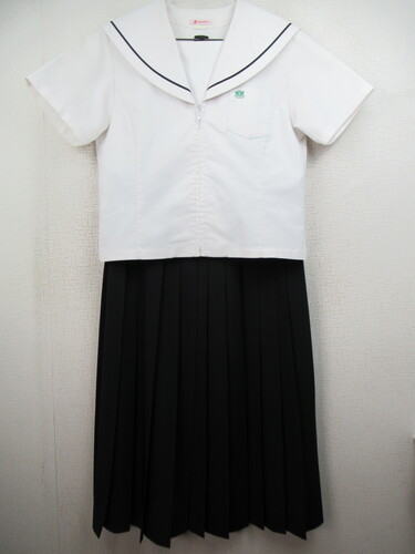 [�s��] 7527�@710�@�ăZ�[���[�㉺�Z�b�g KANKO �O�W�b�p�[