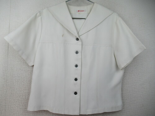 [�s��] 7652�@200�@�ăZ�[���[�㒅 KANKO �O�{�^��