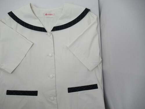 ������ 7681�@210�@�{�����w �ăZ�[���[�㒅 �O�{�^��