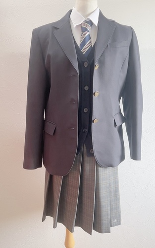  �V�����y�@���������������w�Z ���q �z�~ ���� 5�_�Z�b�g L�T�C�Y