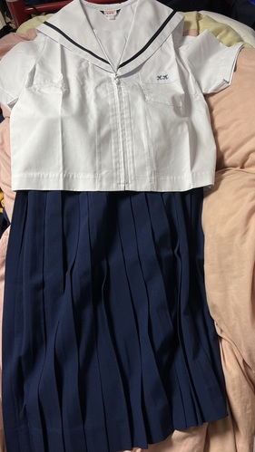 [�s��] �s���@�ăZ�[���[�ƉăX�J�[�g�@MT�T�C�Y�@�N���[�j���O�ς�