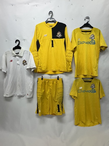  6409r �T�_�Z�b�g �����s �����s �W���j�A���[�X �j�q �T�b�J�[�`�[�� FC GLORIA �L�[�p�[���j�t�H�[���Ȃ�