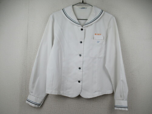 �{�茧 7982�@200�@����{���w ���ԃZ�[���[�㒅 �O�{�^��