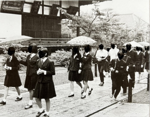 �����s 1973�N �����q�s�� �R�ؒ��w�Z ���ƃA���o��