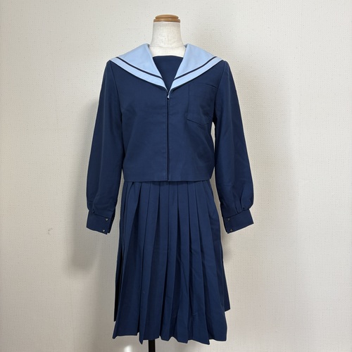 �É��� �ySE2526�z�@���䒆�w�Z�@�Z�[���[���X�J�[�g�Z�b�g�@W64��61�@