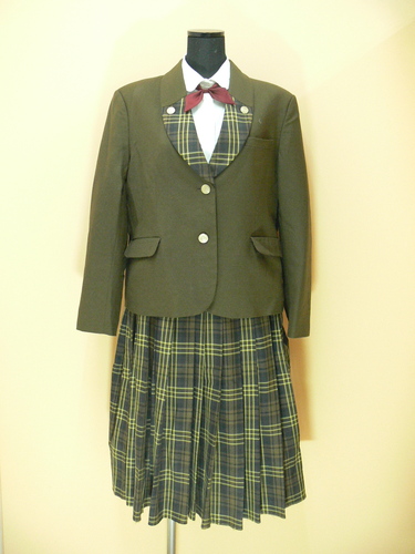 ���{ 790�@���s���Z�g���ƍ��Z�@���^���f���@���F�̃u���U�[