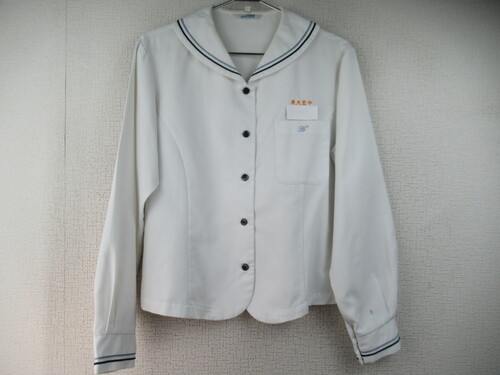 �{�茧 8145�@210�@����{���w ���ԃZ�[���[�㒅 �O�{�^��