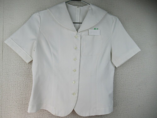 �{�茧 8176�@170�@�{�����w �ăZ�[���[�㒅 �O�{�^��