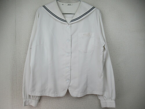 [�s��] 8300�@230�@���ԃZ�[���[�㒅 YACHT �O�{�^��