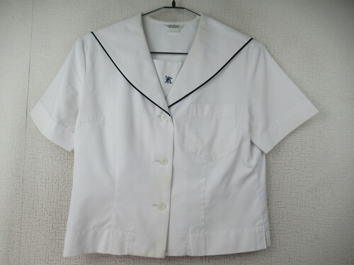 �F�{�� 8323�@200�@�F�{�k���Z �ăZ�[���[�㒅 �O�{�^��