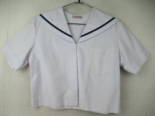 [�s��] 8332�@200�@�ăZ�[���[�㒅 �I�[�^�j �O�z�b�N