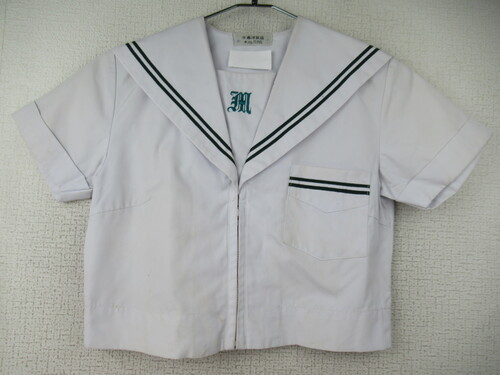 ���茧 8343�@230�@�ăZ�[���[�㒅 �����m���X �O�W�b�p�[