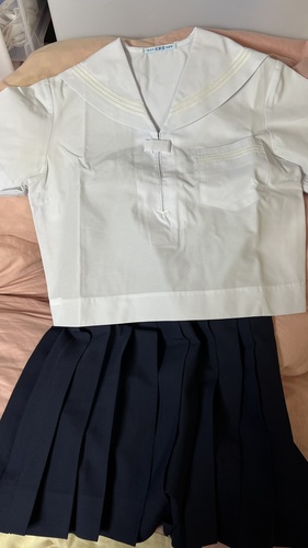 [�s��] �s���@�ăZ�[���[�ƉăX�J�[�g�@�N���[�j���O�ς�