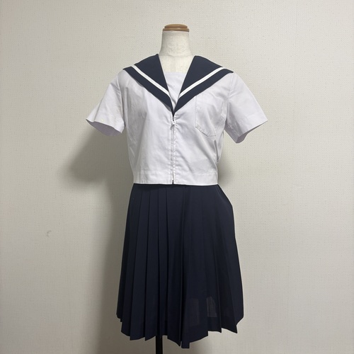 [�s��] �ySE2600�z�@���w�Z�@���Z�@�ăZ�[���[���X�J�[�g�Z�b�g�@W60��56�@