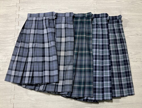 [�s��] 2-11�����s�c�Ӎ��Z�E���w����Benetton�@�`�F�b�N�̃X�J�[�g5���Z�b�g