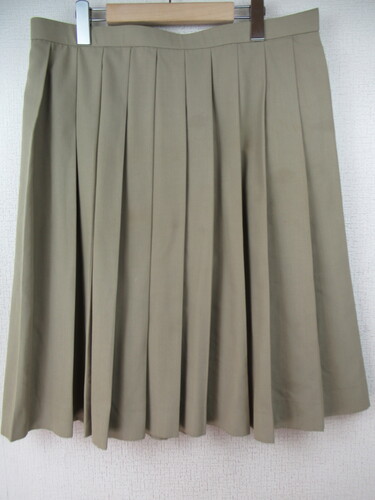 [�s��] 8430�@500�@����T�C�Y�I�Ē݃X�J�[�g TOMBOW �x�[�W���n