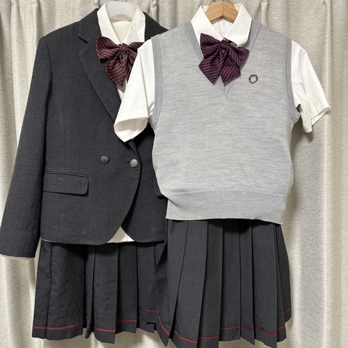 �����s �����s ������ ���w�Z�E���Z ���q ����