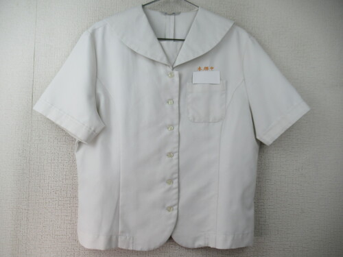 �{�茧 8668�@190�@�{�����w �ăZ�[���[�㒅 �O�{�^��