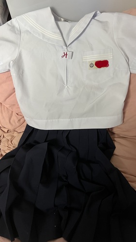 [�s��] �s���@�ăZ�[���[�ƉăX�J�[�g