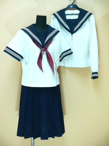 [�s��] 813�@����T�C�Y�I���F�݁@���O�{���C���@�Z�[���[��