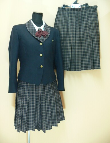 ���{ 816�@���{�����썂�Z�@�S�w��i�@�R�V�m�q���R�@HIROKO KOSHINO