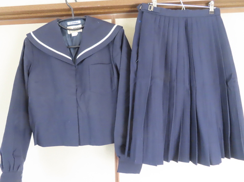 �a�̎R�� �傫�� 170A���� ���� ���э��Z �~ �Z�[���[�� �@�㉺�Z�b�g