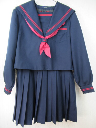 [�s��] 8876�@910�@�傫�ȃT�C�Y�I�~�Z�[���[�㉺�Z�b�g TOMBOW �ԃX�J�[�t�t