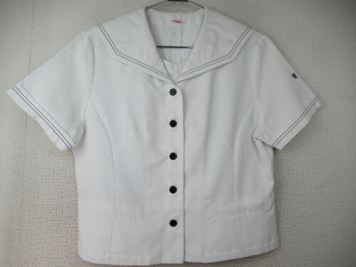 [�s��] 8983�@200�@�ăZ�[���[�㒅 Predichant �O�{�^��