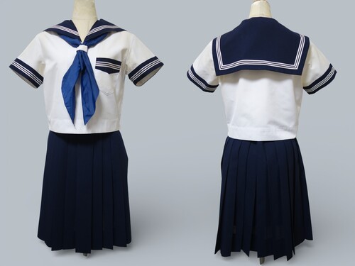 ���{ 426�����{�� ��؍��Z���ăZ�[���[�㉺��M44�EW68