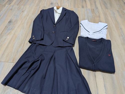 ���R�� ���R������{�����w�Z ���q�����㉺�Z�b�g 