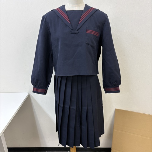 [�s��] �Z�[���[�� �㉺�Z�b�g [022802]