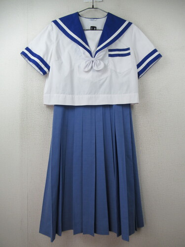 �F�{�� 9053�@560�@�傫�ȃT�C�Y�I�ăZ�[���[�㉺�Z�b�g Takemoto �� �����{���t