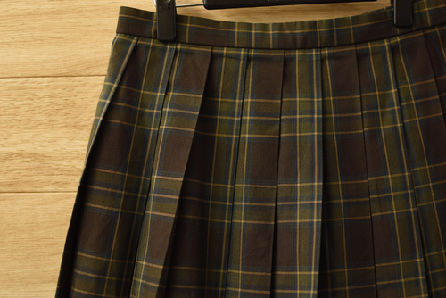  c���傫��W69L48����ʌ�����{���ƍ����w�Z �l�C�`�F�b�N�� �~�X�J�[�g���u���E���Ȃ�