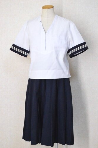  �������s ���S���w�����E���w�E�����w�Z �ĕ� �A���_�[�x�X�g ��size�X�J�[�g �t�����V�X�R��T5890