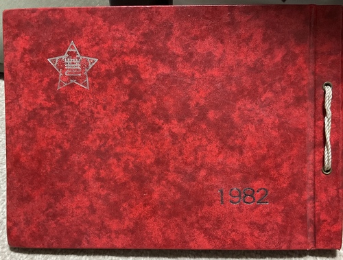 �k�C�� 1982  ���a57�N�@���ʎs�����ʏ��w�Z�@���ƃA���o���@���A���@4�N���X