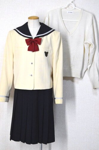  �������s �i�����w�Z �N���[���F�Z�[���[�~�� ���{�� �O�J�� M.YURIKO��T5935